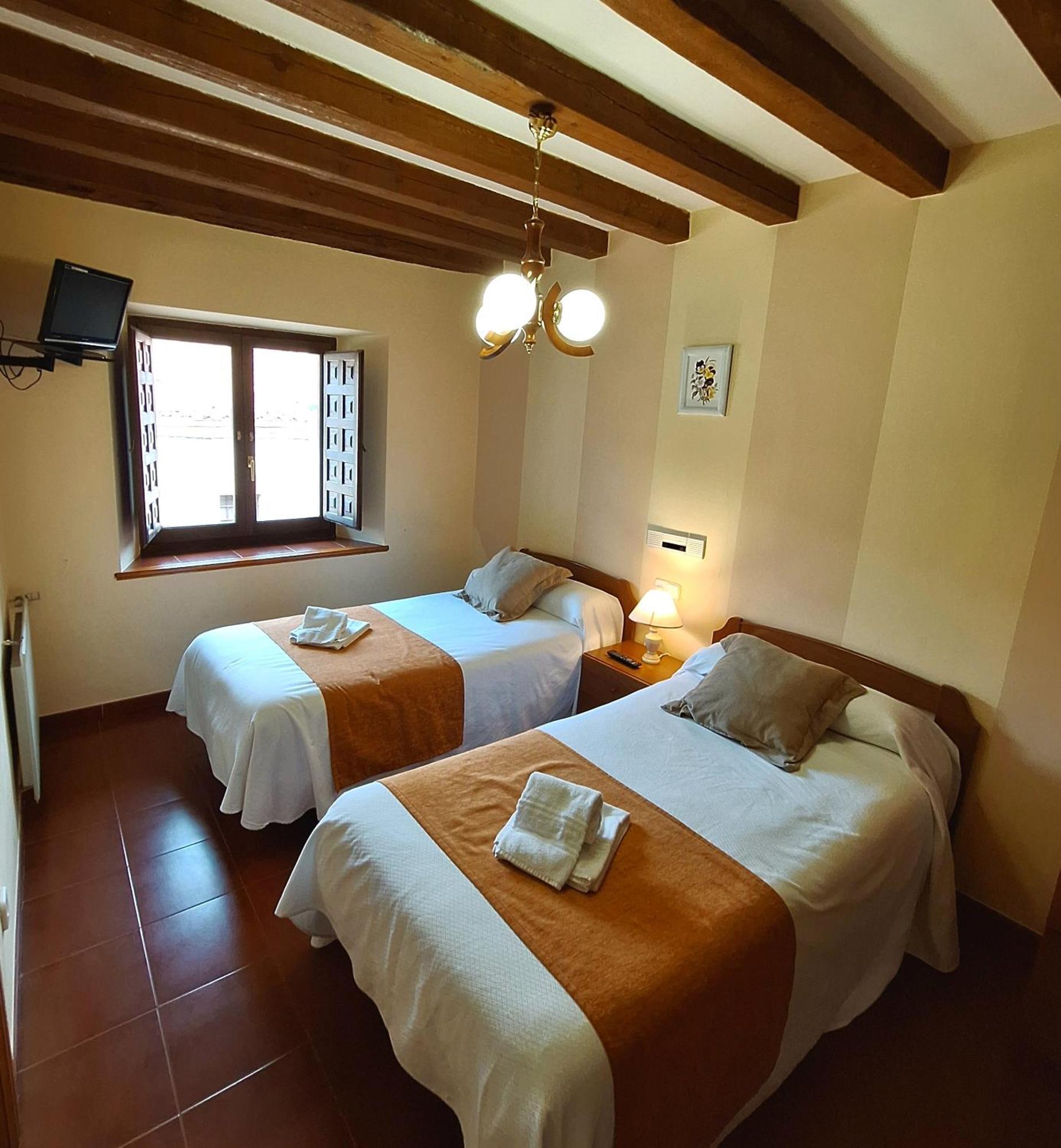 Hostal Rio Duero Молинос-де-Дуэро Экстерьер фото